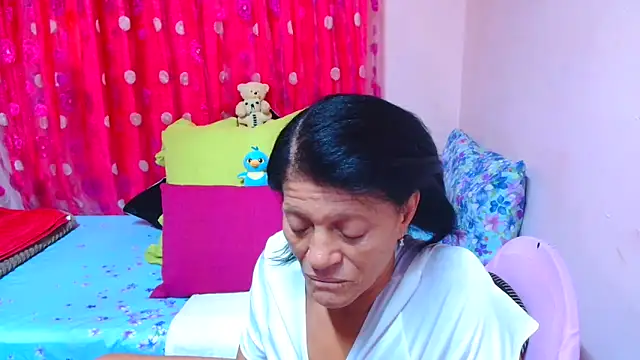 Snapshot of SLUTTYROXY chatting on February 24, 6:03 am SLUTTYROXY online show from February 24, 6:03 am