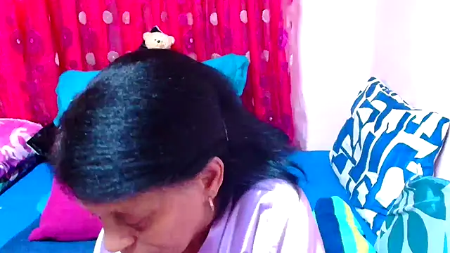 Snapshot of SLUTTYROXY chatting on October 20, 7:09 am SLUTTYROXY online show from October 20, 7:09 am