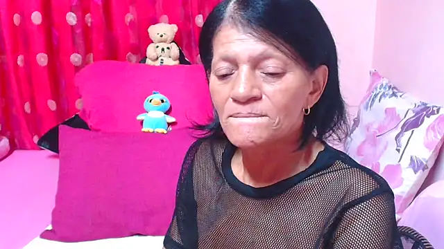 SLUTTYROXY online show from March 31, 8:44 pm