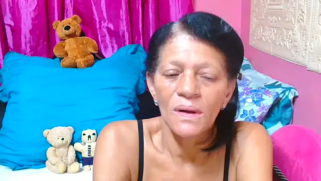 SLUTTYROXY online show from March 21, 7:44 am