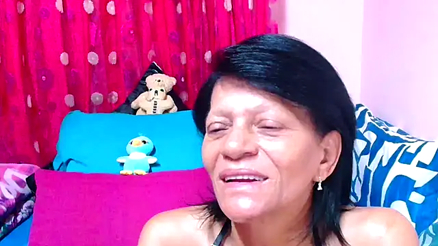 Snapshot of SLUTTYROXY chatting on October 24, 5:34 pm SLUTTYROXY online show from October 24, 5:34 pm