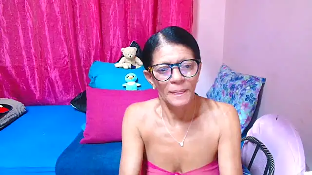 Snapshot of SLUTTYROXY chatting on February 8, 7:00 pm SLUTTYROXY online show from February 8, 7:00 pm