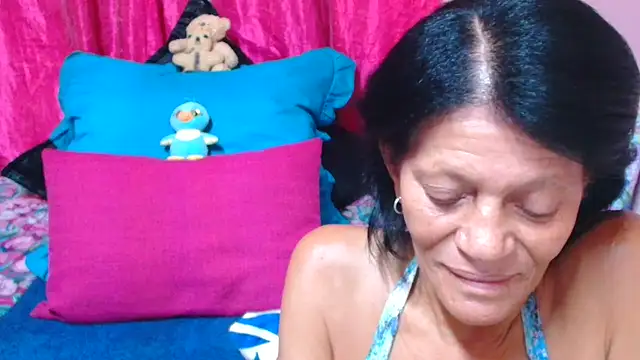 SLUTTYROXY online show from January 5, 5:27 pm