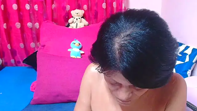 SLUTTYROXY online show from March 10, 10:14 pm