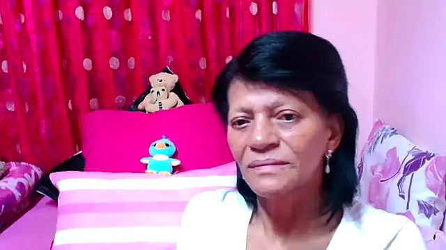 Snapshot of SLUTTYROXY chatting on November 3, 5:05 pm SLUTTYROXY online show from November 3, 5:05 pm