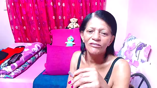 Snapshot of SLUTTYROXY chatting on November 26, 4:01 am SLUTTYROXY online show from November 26, 4:01 am