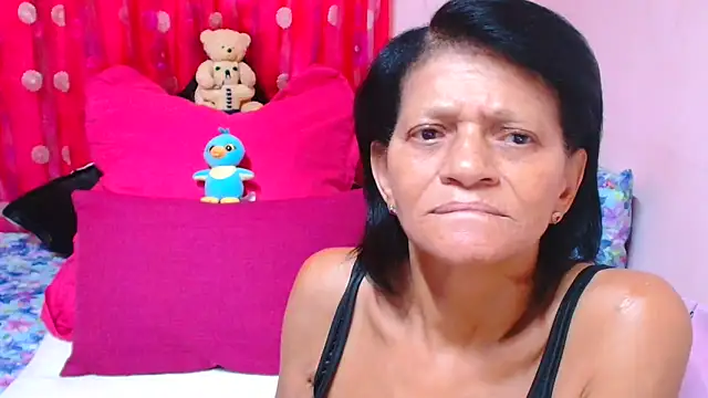 SLUTTYROXY online show from March 20, 7:09 am