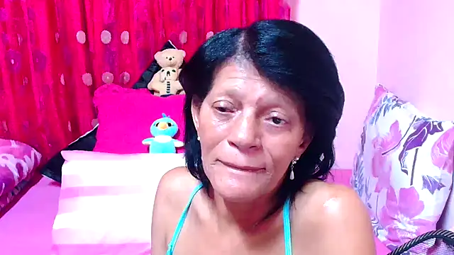 Snapshot of SLUTTYROXY chatting on October 30, 7:11 pm SLUTTYROXY online show from October 30, 7:11 pm