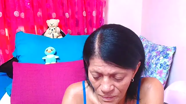 Snapshot of SLUTTYROXY chatting on February 17, 8:11 am SLUTTYROXY online show from February 17, 8:11 am