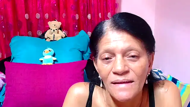 SLUTTYROXY online show from September 29, 5:58 am