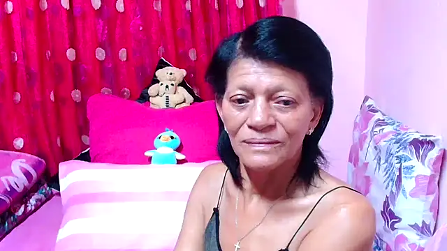 Snapshot of SLUTTYROXY chatting on November 2, 4:39 am SLUTTYROXY online show from November 2, 4:39 am