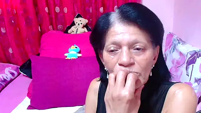 SLUTTYROXY online show from October 2, 7:01 am