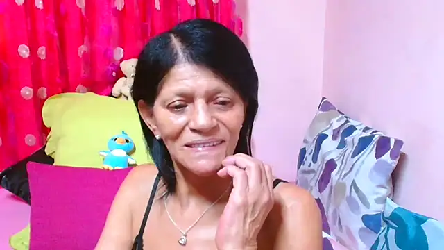 SLUTTYROXY online show from March 17, 5:32 am