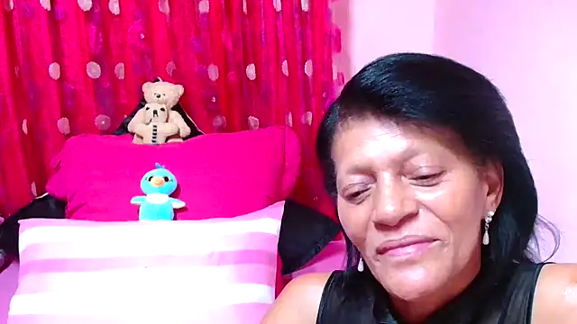 Snapshot of SLUTTYROXY chatting on November 6, 6:56 pm SLUTTYROXY online show from November 6, 6:56 pm