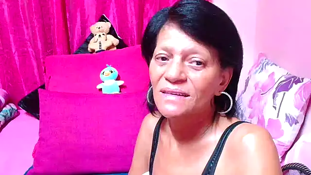 Snapshot of SLUTTYROXY chatting on December 1, 6:09 pm SLUTTYROXY online show from December 1, 6:09 pm