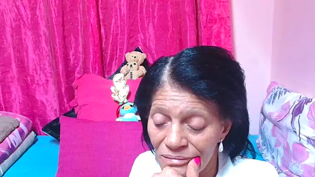 SLUTTYROXY online show from December 22, 8:20 pm