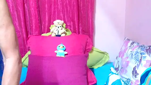 Snapshot of SLUTTYROXY chatting on February 3, 5:40 pm SLUTTYROXY online show from February 3, 5:40 pm