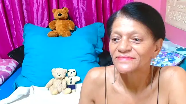 SLUTTYROXY online show from March 22, 11:20 pm