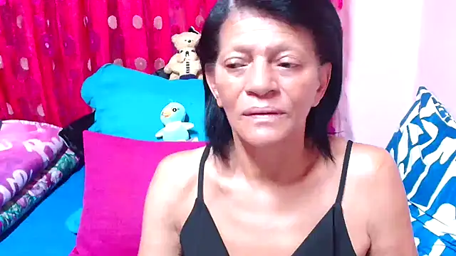 Snapshot of SLUTTYROXY chatting on November 15, 5:28 pm SLUTTYROXY online show from November 15, 5:28 pm