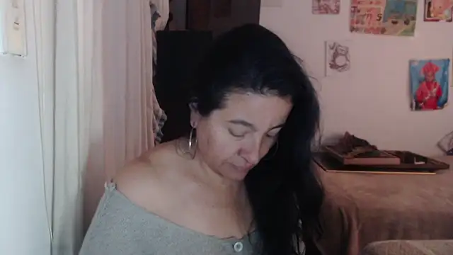 Snapshot of stefilove10 chatting on November 24, 3:12 pm stefilove10 online show from November 24, 3:12 pm