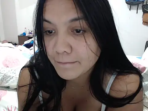 Snapshot of Andrea_hottest_angel chatting on June 16, 4:56 am Andrea hottest angel online show from June 16, 4:56 am