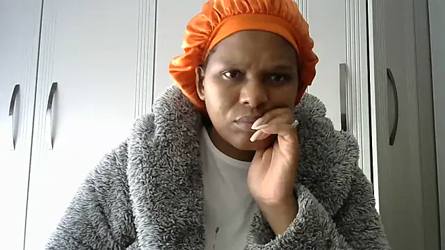 blackslut4u online show from May 14, 9:17 am