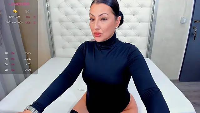 shy cinderella online show from November 21, 8:08 pm