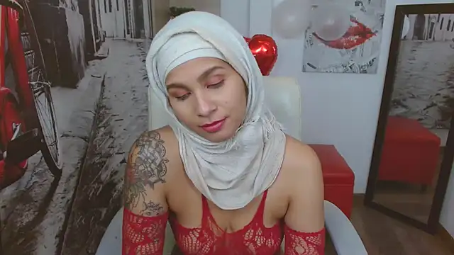 Shay  lee online show from February 26, 2:19 am