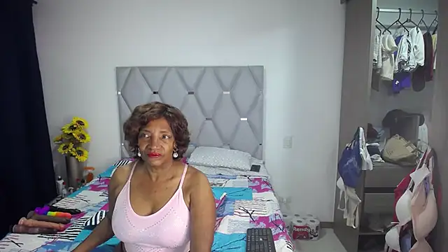 Snapshot of AnnaSim chatting on September 14, 10:48 am AnnaSim online show from September 14, 10:48 am