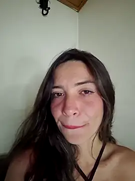 loveuu-bae online show from May 3, 4:06 am