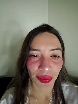 loveuu-bae online show from May 26, 2:42 am