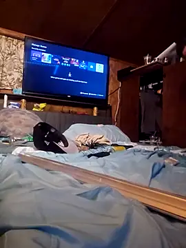 UncutHammer69 online show from March 23, 8:25 am