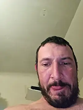 Snapshot of UncutHammer69 chatting on December 2, 5:42 am UncutHammer69 online show from December 2, 5:42 am