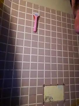 Snapshot of UncutHammer69 chatting on November 3, 8:51 am UncutHammer69 online show from November 3, 8:51 am