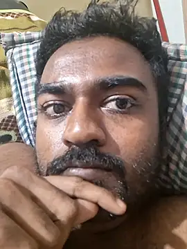 Snapshot of BlackHairy_man chatting on June 30, 11:21 am BlackHairy man online show from June 30, 11:21 am