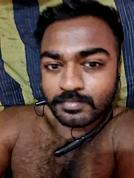 Snapshot of BlackHairy_man chatting on May 30, 5:18 pm BlackHairy man online show from May 30, 5:18 pm