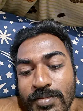 Snapshot of BlackHairy_man chatting on June 29, 11:32 am BlackHairy man online show from June 29, 11:32 am