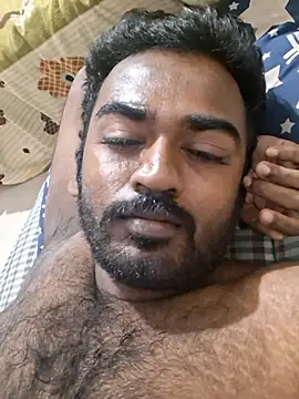 Snapshot of BlackHairy_man chatting on July 1, 8:58 am BlackHairy man online show from July 1, 8:58 am