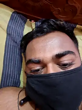Snapshot of BlackHairy_man chatting on May 26, 4:38 pm BlackHairy man online show from May 26, 4:38 pm