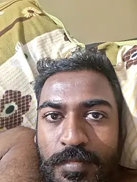 Snapshot of BlackHairy_man chatting on June 18, 12:43 pm BlackHairy man online show from June 18, 12:43 pm