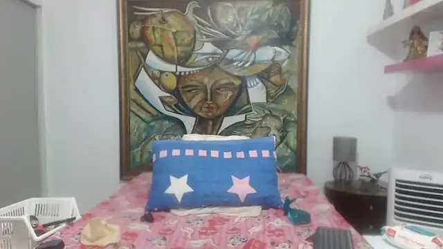 CindyCrawford online show from February 9, 1:14 am