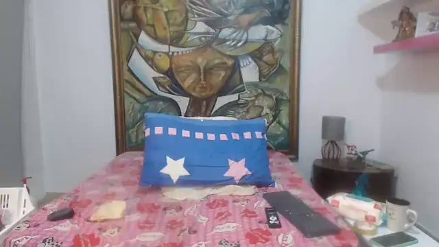 CindyCrawford online show from February 8, 3:15 am