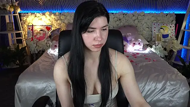 EmilyCandyy online show from March 17, 6:49 am