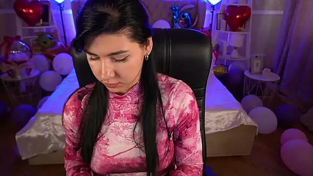 Snapshot of EmilyCandyy chatting on February 17, 12:49 pm EmilyCandyy online show from February 17, 12:49 pm