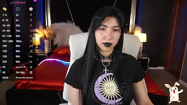 Snapshot of EmilyCandyy chatting on June 11, 6:54 am EmilyCandyy online show from June 11, 6:54 am