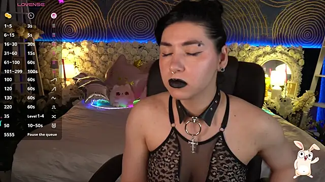 EmilyCandyy online show from June 2, 6:24 am