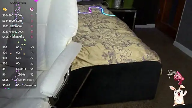 EmilyCandyy online show from April 11, 7:45 am