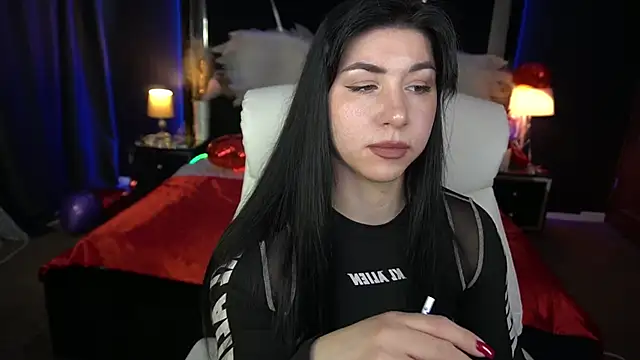 EmilyCandyy online show from February 9, 7:28 am