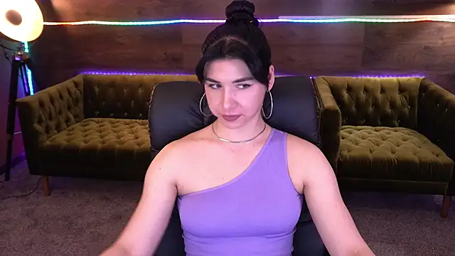 Snapshot of EmilyCandyy chatting on September 27, 5:35 am EmilyCandyy online show from September 27, 5:35 am