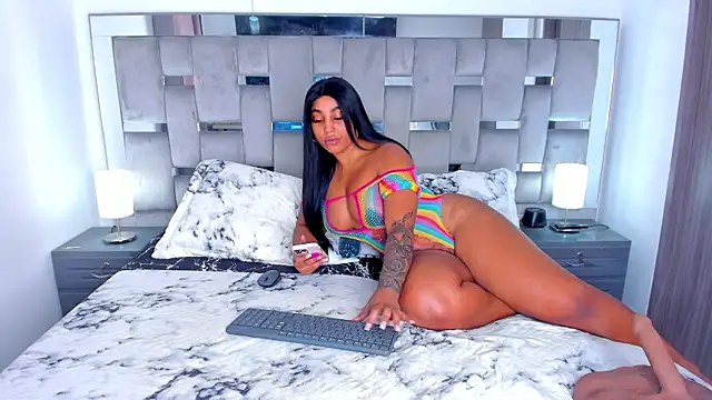 Cammiila online show from November 4, 3:16 pm